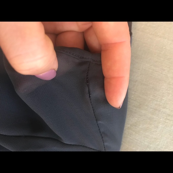 LC Lauren Conrad flowy top - Picture 3 of 3